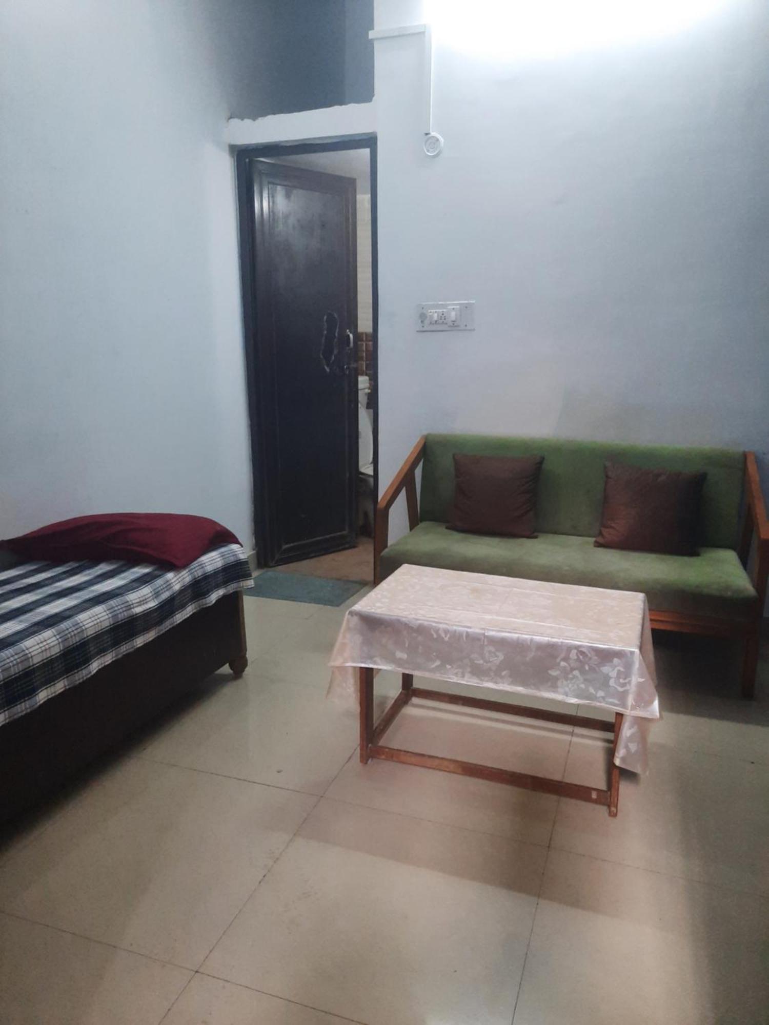 Gokul Pg Homestay Gorakhpur Exterior foto